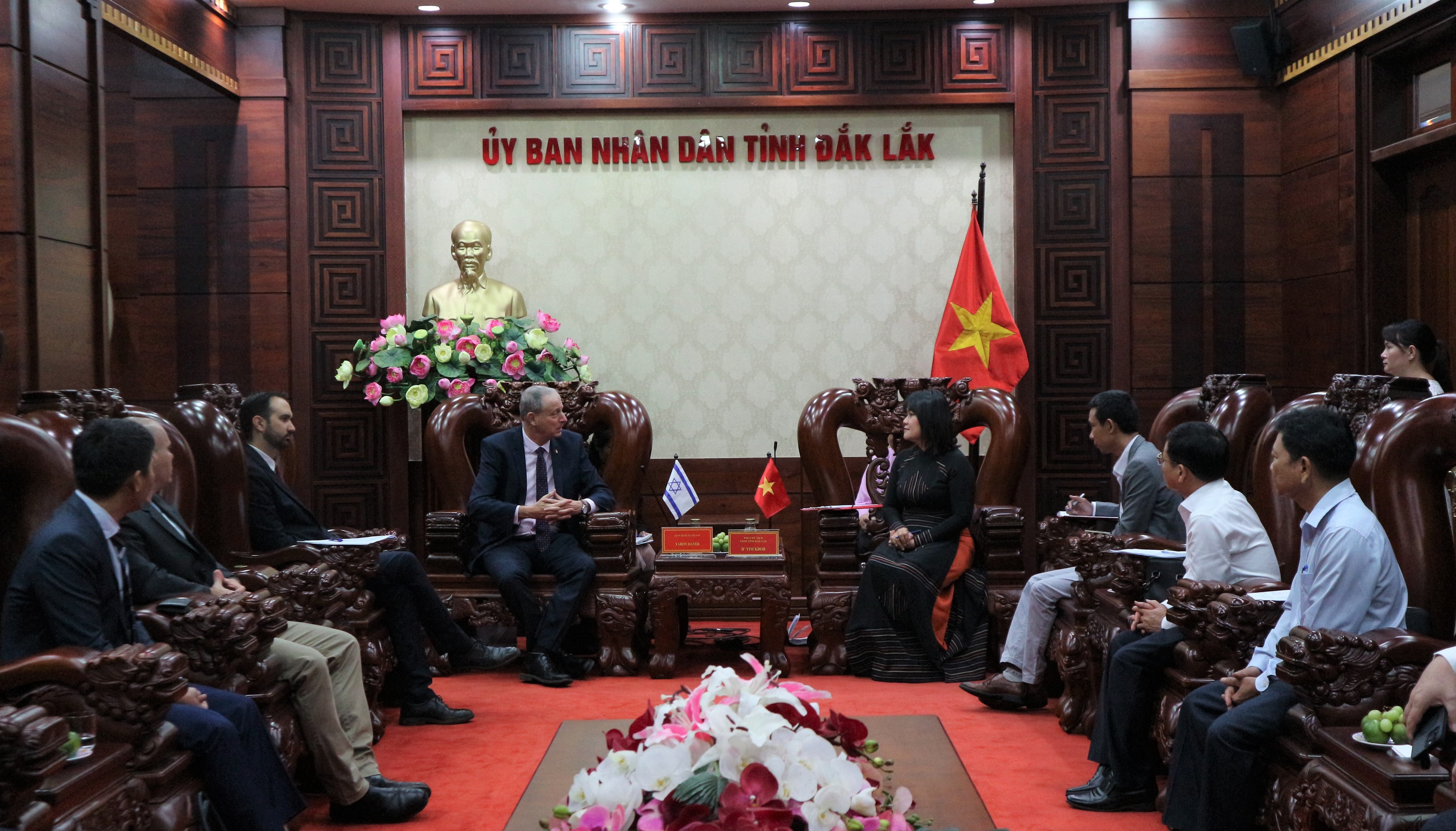 Lãnh đạo UBND tỉnh tiếp xã giao Đoàn Đại sứ quán Israel tại Việt Nam